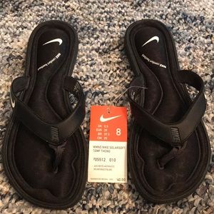 New Nike Sandals NWT